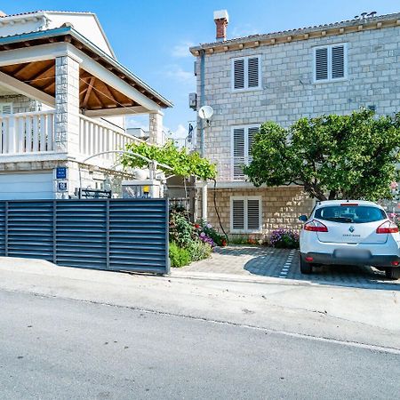 Apartments Pero - Free Parking Dubrovnik Exterior photo