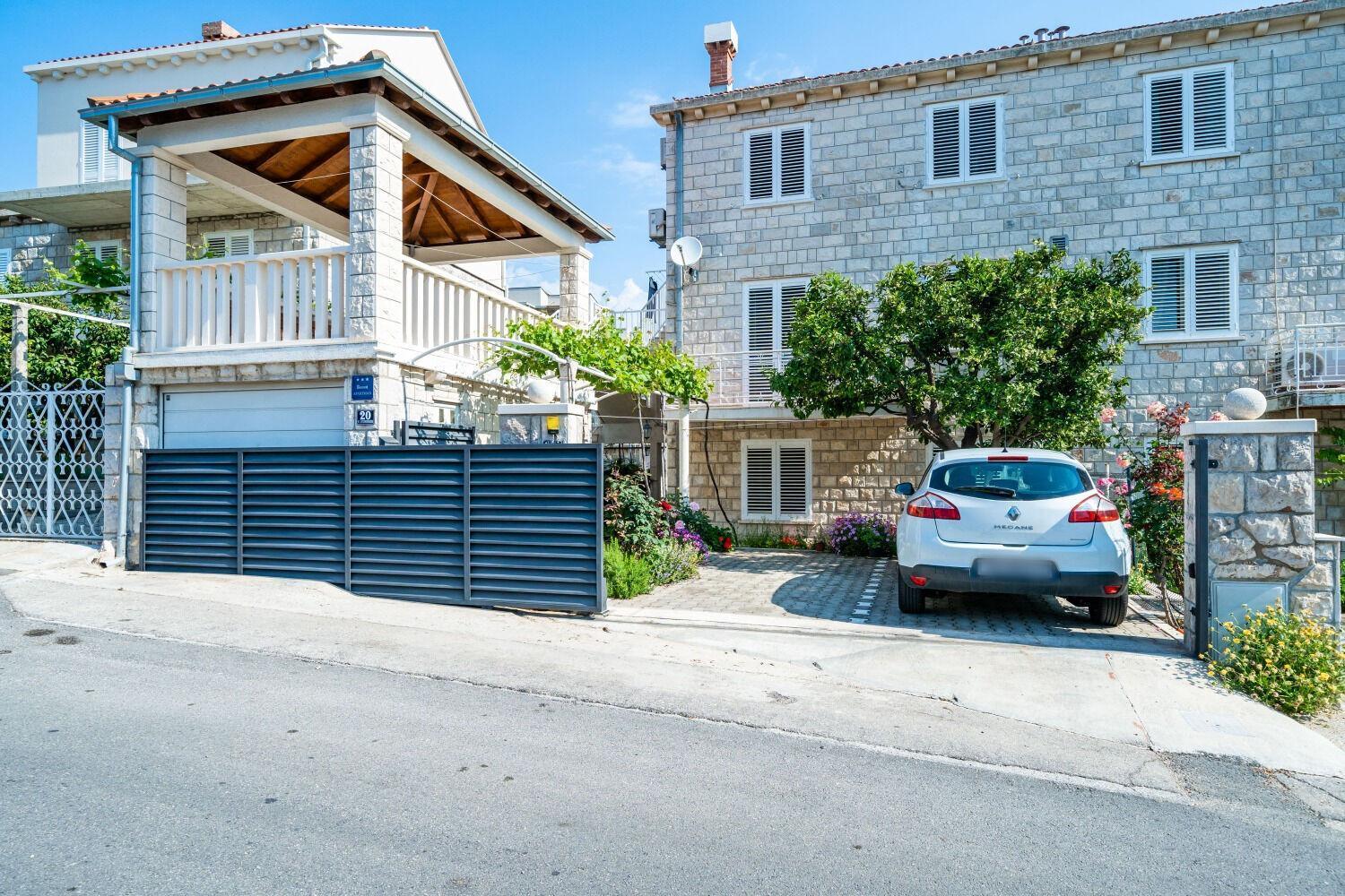 Apartments Pero - Free Parking Dubrovnik Exterior photo
